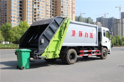 新春獻(xiàn)禮，環(huán)保先行 東風(fēng)多利卡國(guó)五壓縮垃圾車(chē)及系列專用車(chē)限時(shí)促銷